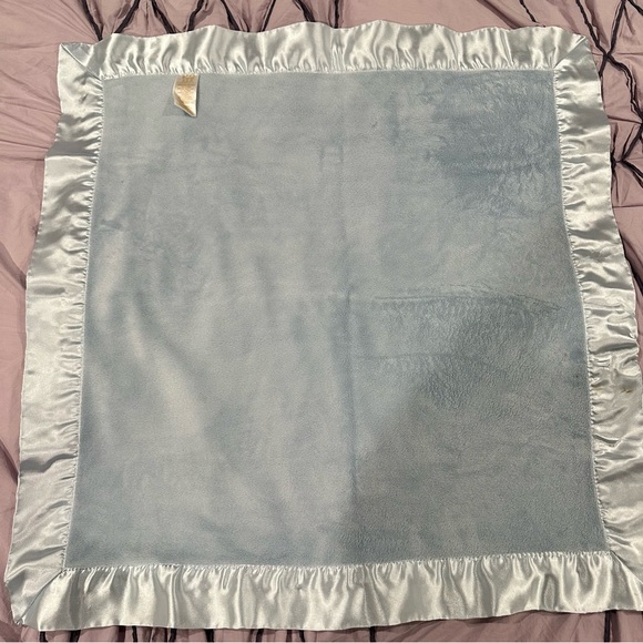 Bundle of 3 Baby Blankets: Little Giraffe, HB and Bunnies By The Bay - Picture 13 of 16